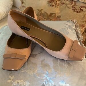 Marc Jacob’s 2 toned patent leather and kidskin flats with bows